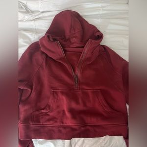 Lululemon Scuba half zip M/L in Red Merlot
